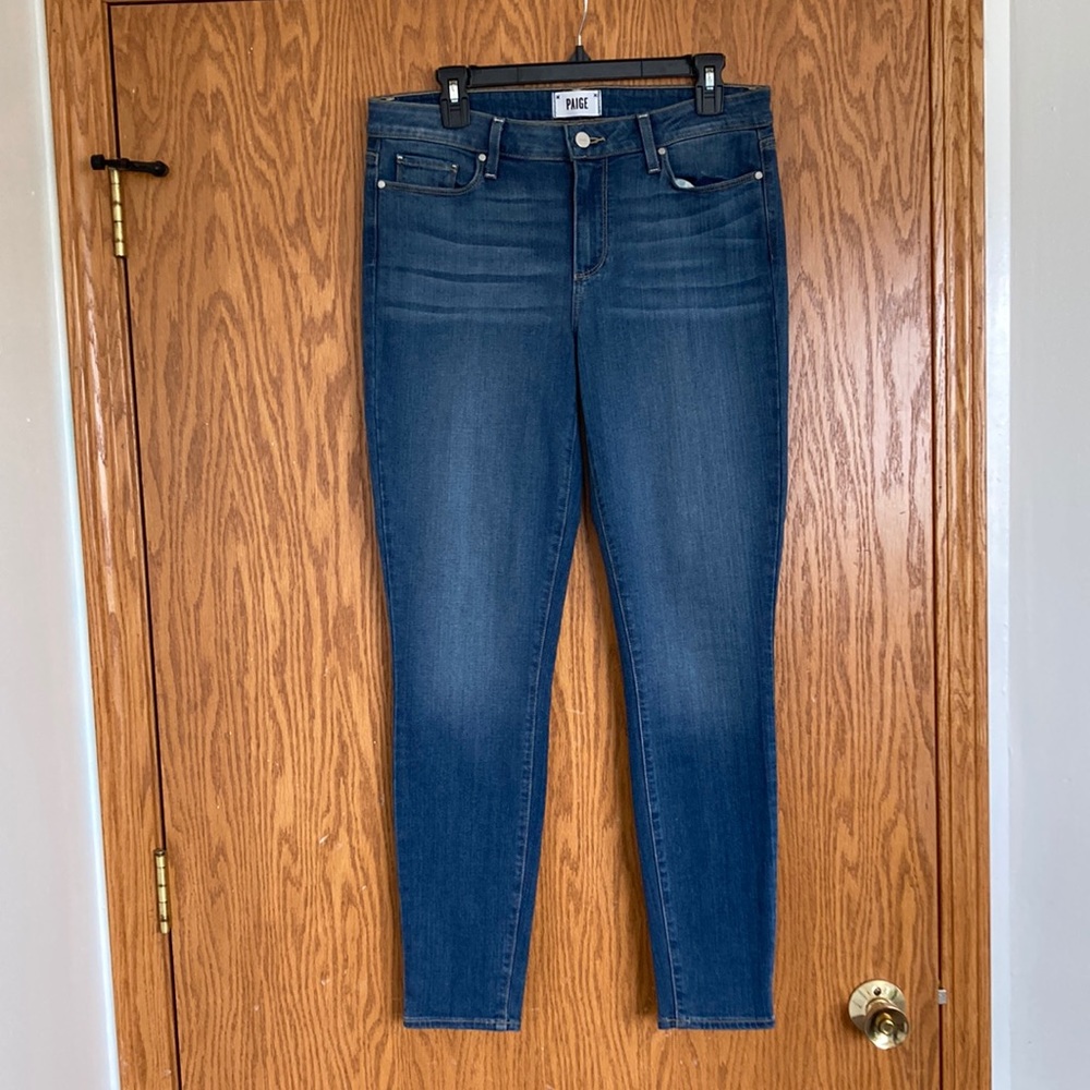 Paige size 31 skinny jeans never worn. Nice soft denim never worn🌺